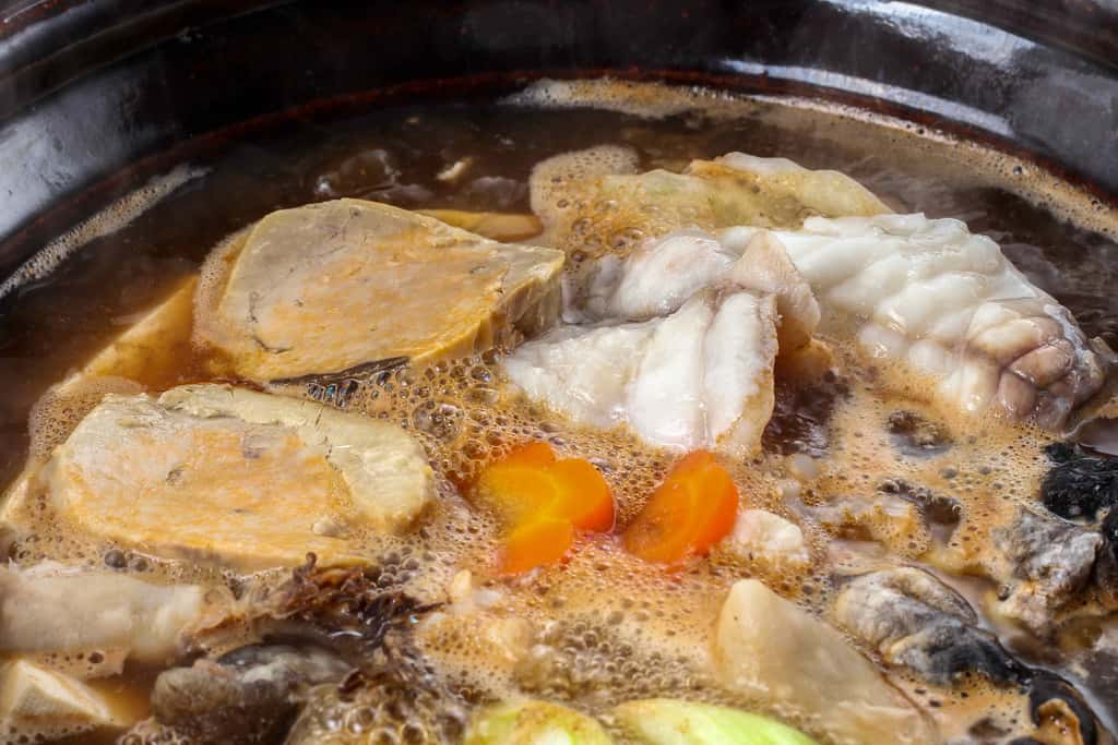 土鍋の中のあん肝やあんこうの身、山翠の通販あんこう鍋