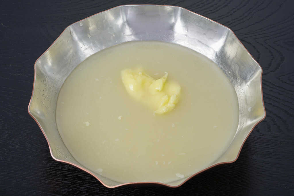 博多とり田水炊き鍋セットのスープ、水炊きスープ